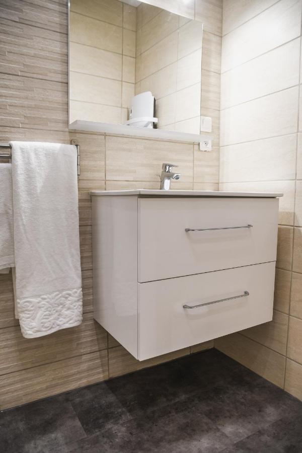 Monkey 2 Salles De Bain Hypercentre 6 Pers إيبيرني المظهر الخارجي الصورة